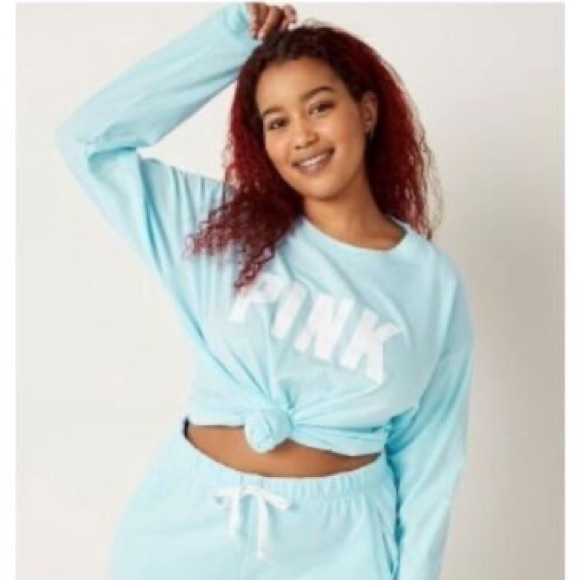 💗VS PINK BABY BLUE LOGO CAMPUS LONG SLEEVE TEE - Picture 3 of 4